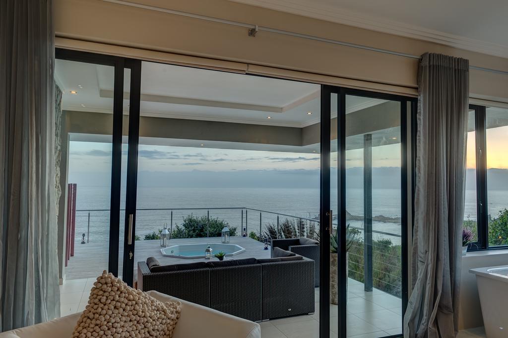 Retreat On Cliff Bed & Breakfast Knysna Bagian luar foto